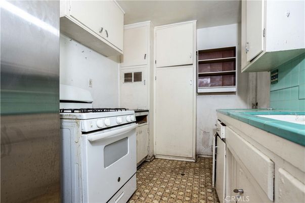 Interior, Kitchen, Tile Countertops