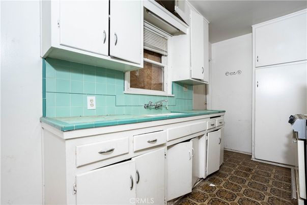 Interior, Kitchen, Tile Countertops