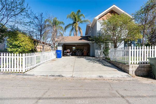 Detached Garage, Exterior, Facade, None