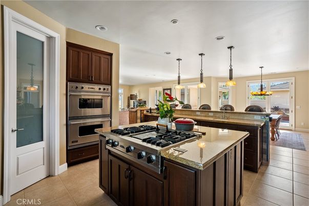 Dining room, Interior, Kitchen, Pendant Lights, Recessed Lighting, Stainless Steel Appliances