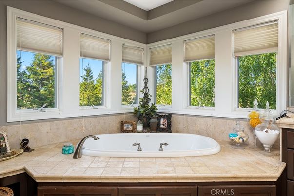 Bathroom, Interior, Tile Countertops