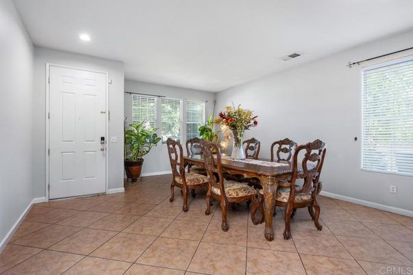 Dining room, Interior, Recessed Lighting
