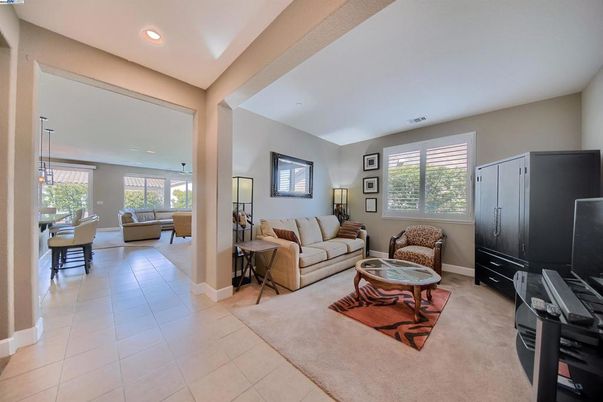 Dining room, Interior, Living room, Recessed Lighting
