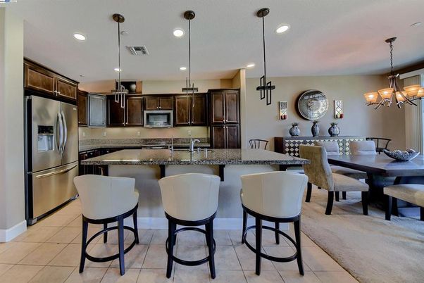 Chandelier, Dining room, Interior, Kitchen, Pendant Lights, Recessed Lighting, Stainless Steel Appliances
