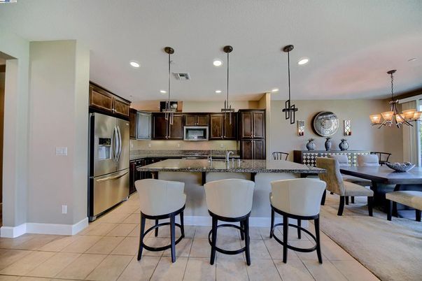 Chandelier, Dining room, Interior, Kitchen, Pendant Lights, Recessed Lighting, Stainless Steel Appliances