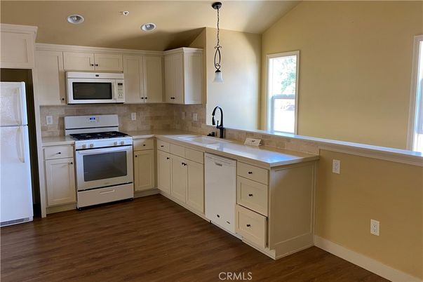 Interior, Kitchen, Pendant Lights, Recessed Lighting, Wood Texture Flooring