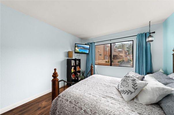 Bedroom, Interior, Pendant Lights, Wood Texture Flooring
