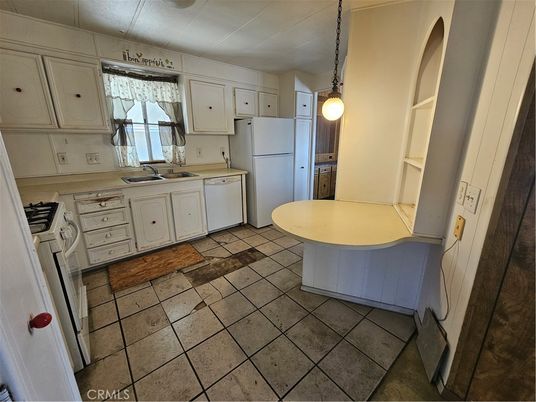 Interior, Kitchen, Pendant Lights, Washer