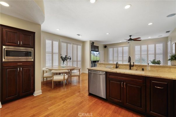 Dining room, Interior, Kitchen, Recessed Lighting, Wood Texture Flooring