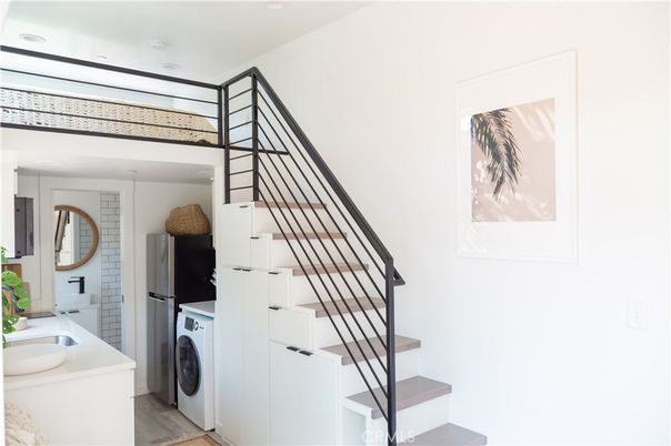 Interior, Utility Closets, Washer, Wood Texture Flooring