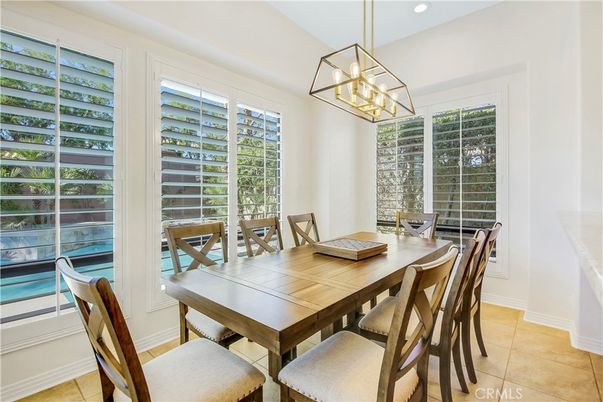 Dining room, Interior, Pendant Lights, Recessed Lighting