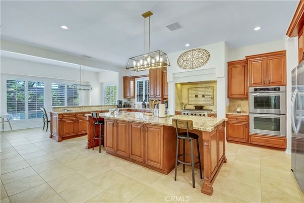 Dining room, Interior, Kitchen, Pendant Lights, Recessed Lighting, Stainless Steel Appliances
