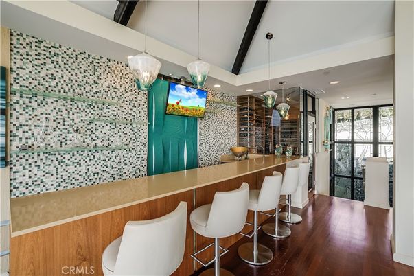 Interior, Pendant Lights, Recessed Lighting, Wood Texture Flooring