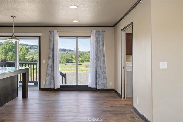 Interior, Pendant Lights, Recessed Lighting, Wood Texture Flooring