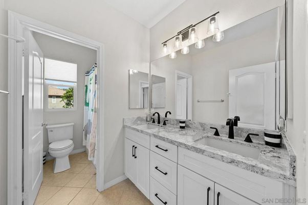 Bathroom, Dual Sink Vanities, Interior