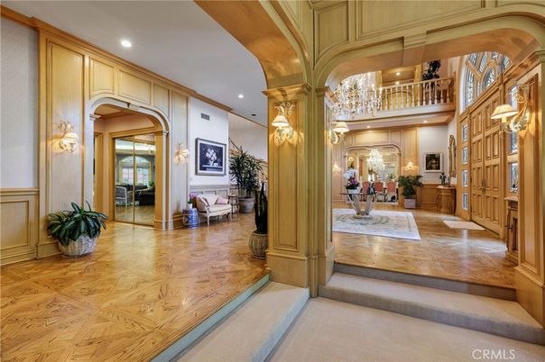 Chandelier, Interior, Recessed Lighting, Wood Texture Flooring