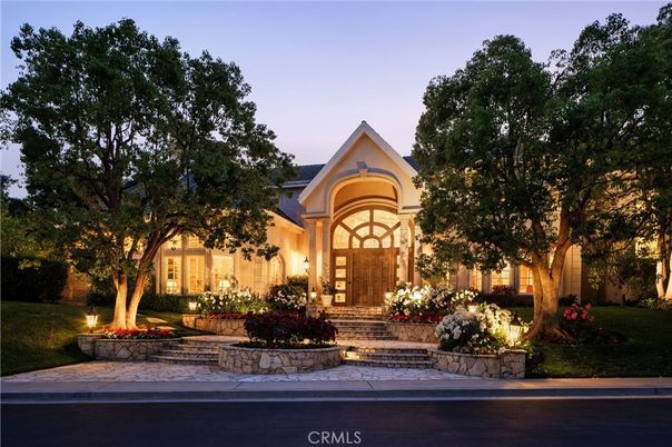 Exterior, Facade, French Provincial