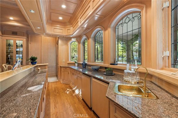 Interior, Kitchen, Recessed Lighting, Wooden Ceilings, Wood Texture Flooring