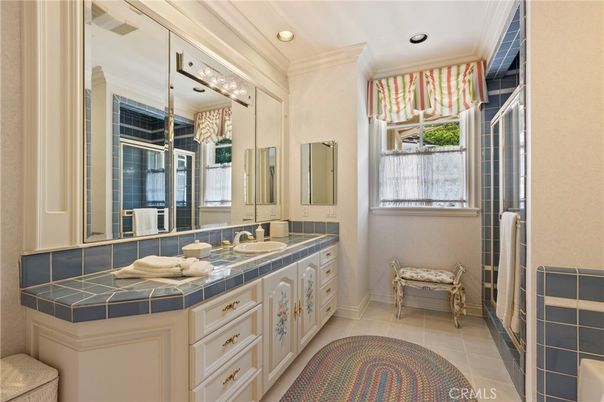 Bathroom, Interior, Recessed Lighting, Tile Countertops