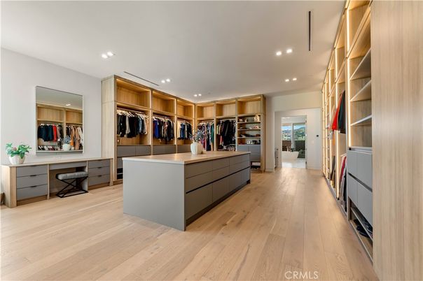 Interior, Recessed Lighting, Walk-in Closets, Wood Texture Flooring