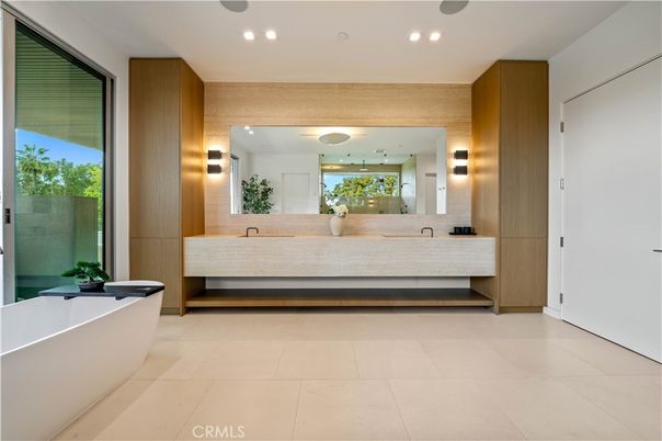 Bathroom, Dual Sink Vanities, Free Standing Baths, Interior, Recessed Lighting