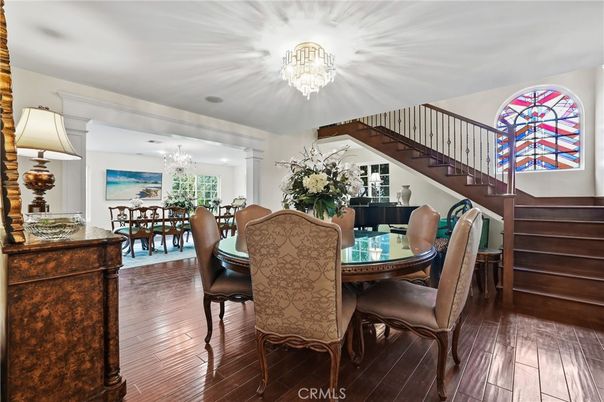 Chandelier, Dining room, Interior, Piano, Wood Texture Flooring