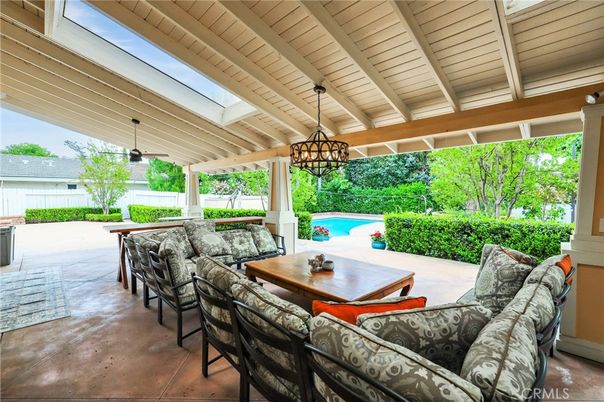 Exterior, Pendant Lights, Pool