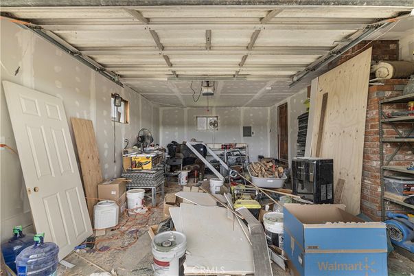 Garage, Interior