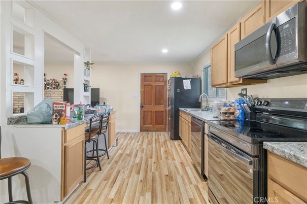 Interior, Kitchen, Recessed Lighting, Wood Texture Flooring