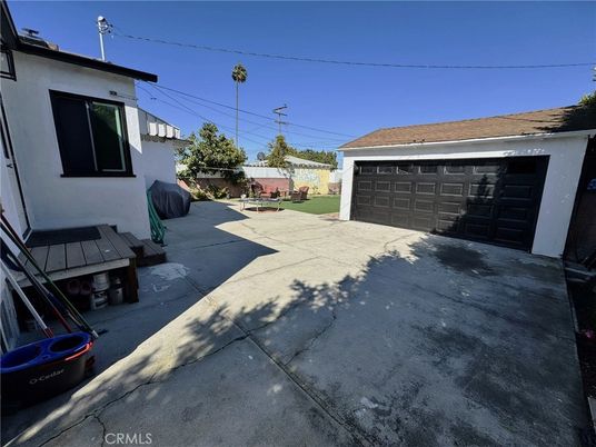 Detached Garage, Exterior