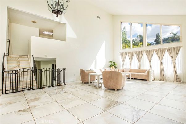 Dining room, Fireplace, Interior