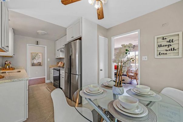 Dining room, Interior, Kitchen, Stainless Steel Appliances