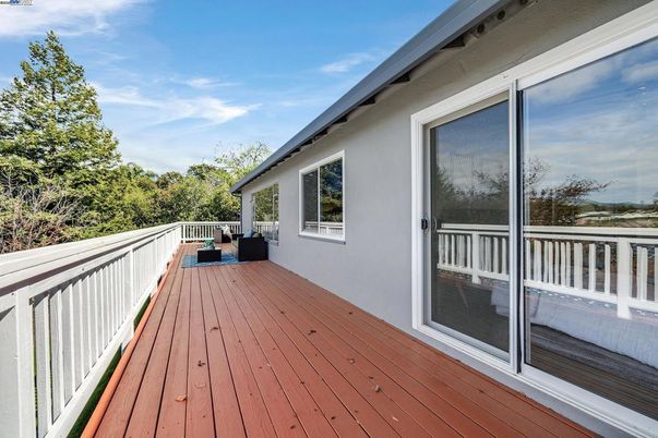 Exterior, Wood Texture Flooring