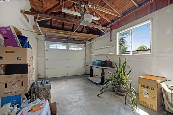 Garage, Interior, Wooden Beams, Wooden Ceilings