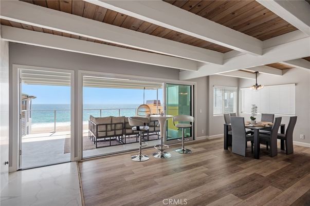 Chandelier, Dining room, Interior, Pendant Lights, Water, Wooden Ceilings, Wood Texture Flooring