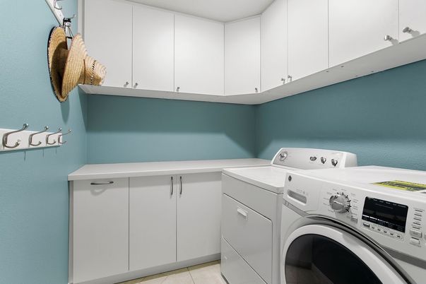 Interior, Washer