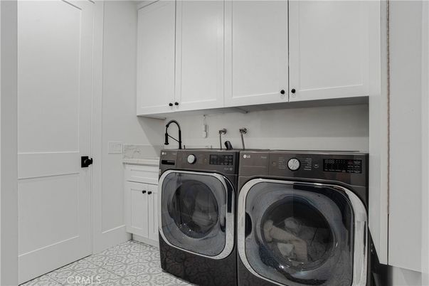 DE Listing image placeholder
