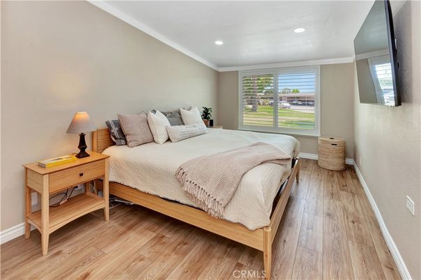 Bedroom, Interior, Recessed Lighting, Wood Texture Flooring
