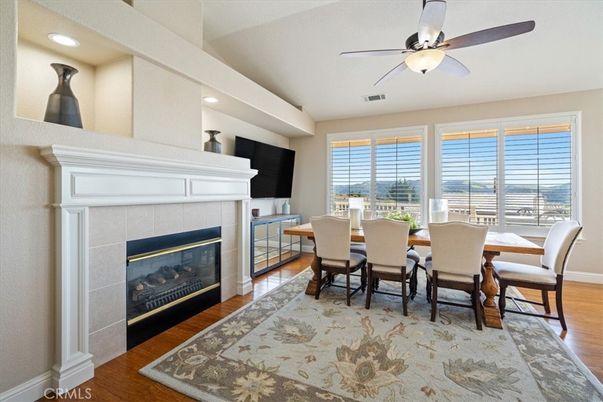 Dining room, Fireplace, Interior, Recessed Lighting, Wood Texture Flooring