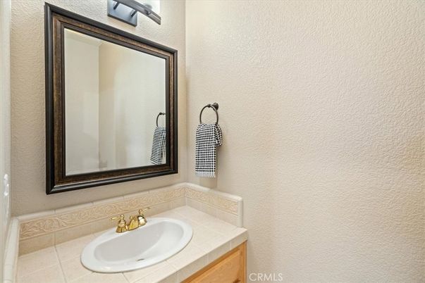 Bathroom, Interior, Tile Countertops