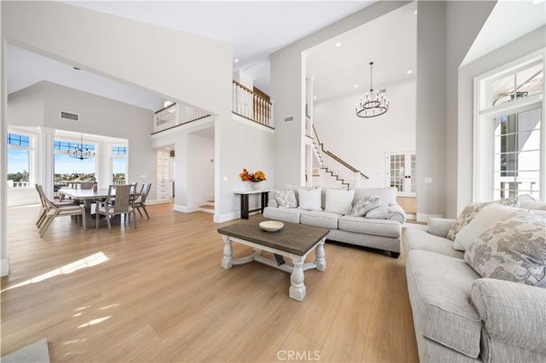 Chandelier, Dining room, Interior, Living room, Recessed Lighting, Wood Texture Flooring