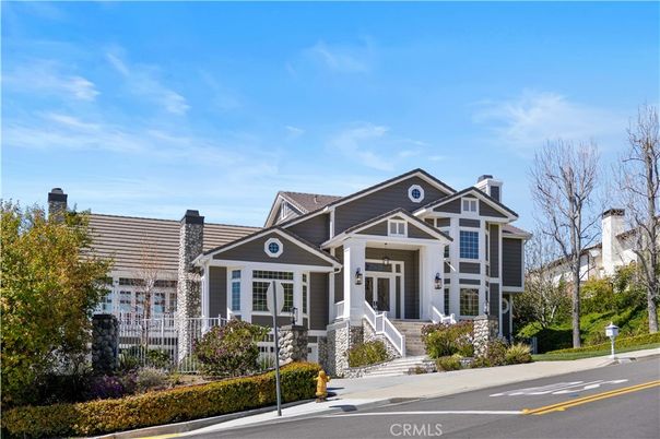 Exterior, Facade, Queen Anne Victorian