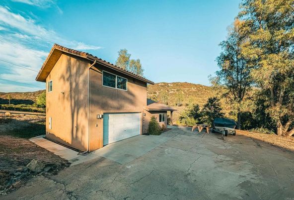 Backyard, Detached Garage, Exterior