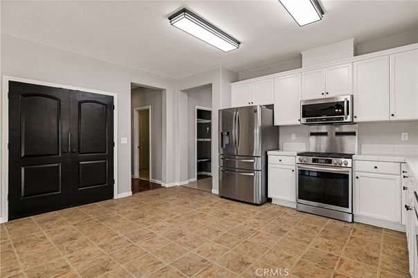 Interior, Kitchen, Stainless Steel Appliances