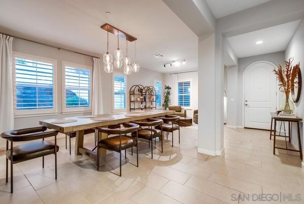 Dining room, Interior, Pendant Lights, Recessed Lighting, Water