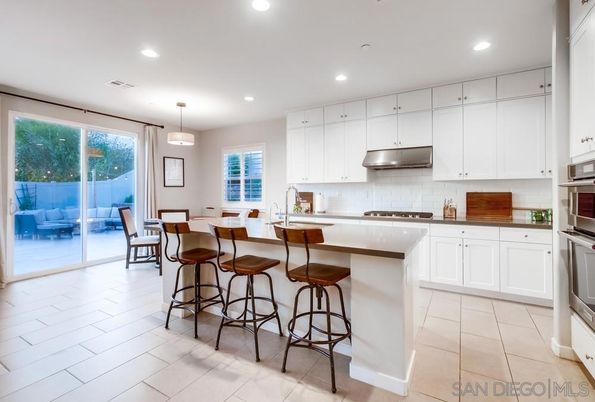 Dining room, Interior, Kitchen, Pendant Lights, Recessed Lighting, Stainless Steel Appliances