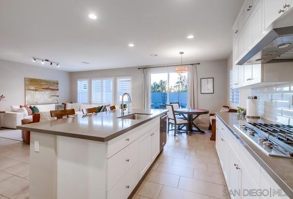 Dining room, Interior, Kitchen, Pendant Lights, Recessed Lighting