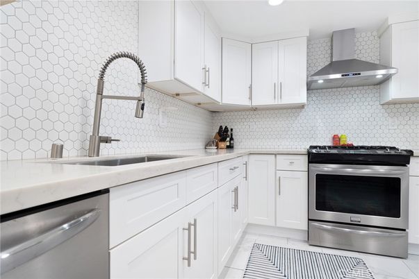 Interior, Kitchen, Marble, Recessed Lighting, Stainless Steel Appliances