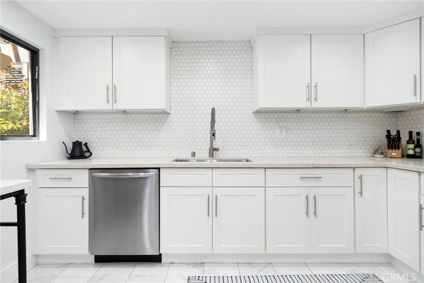 Interior, Kitchen, Marble, Stainless Steel Appliances