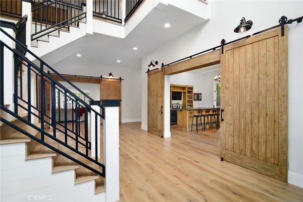 Interior, Recessed Lighting, Wood Texture Flooring